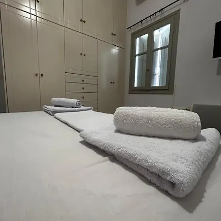 Lithari Traditional Apartment *